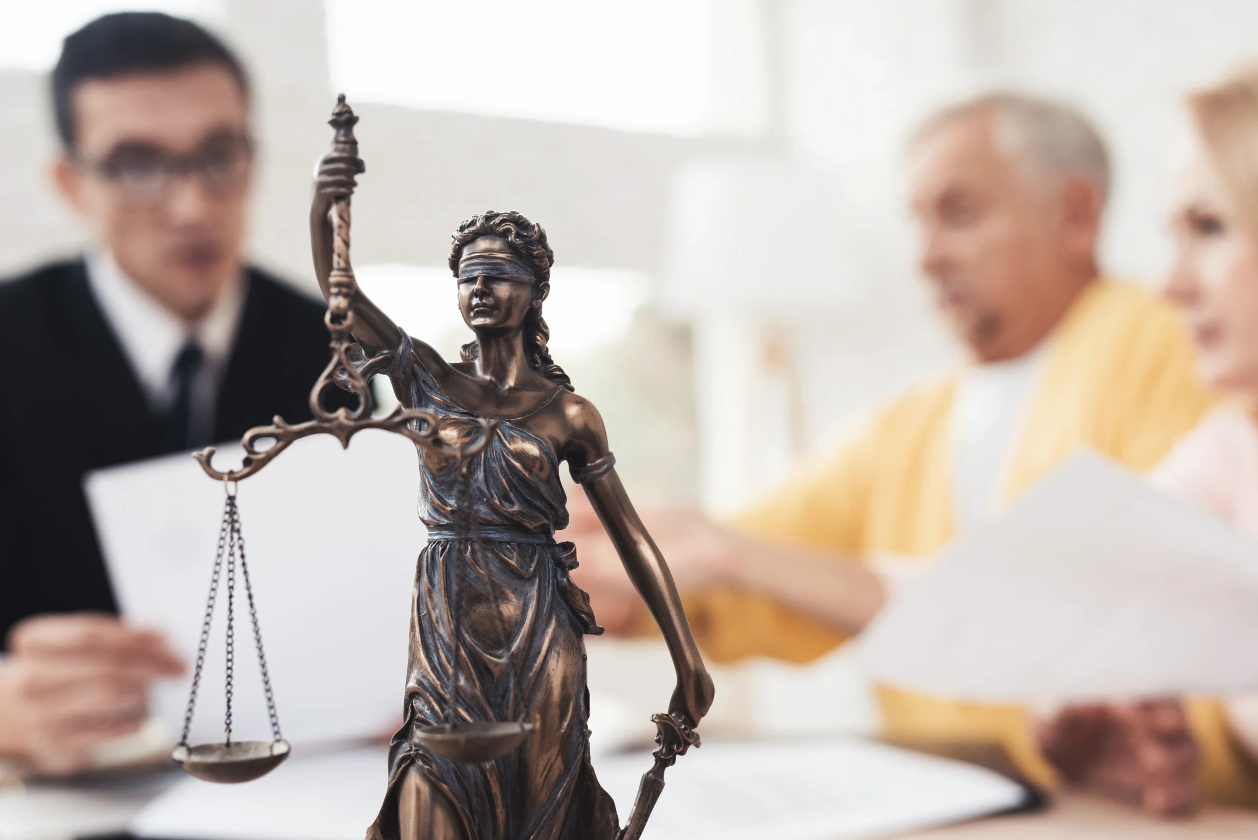 Direito-Constitucional-e-Civil-scaled-1